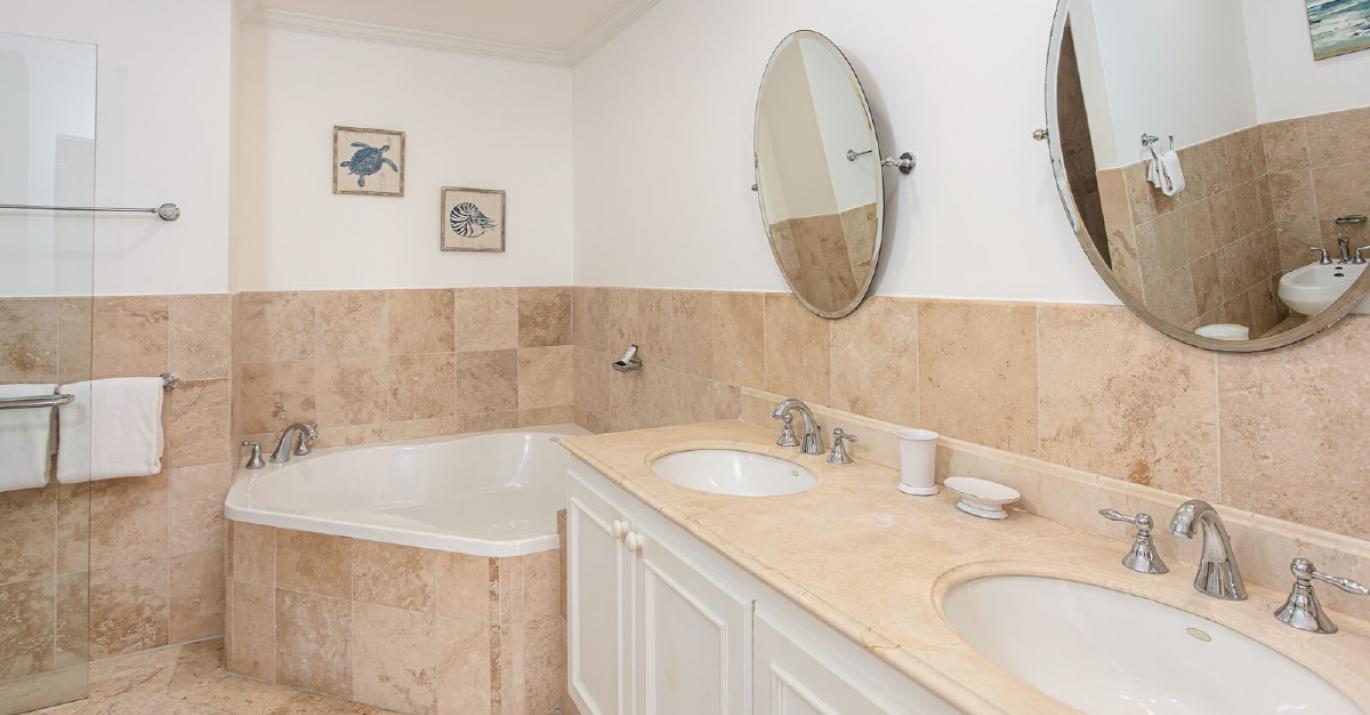 132 ROY APT 11