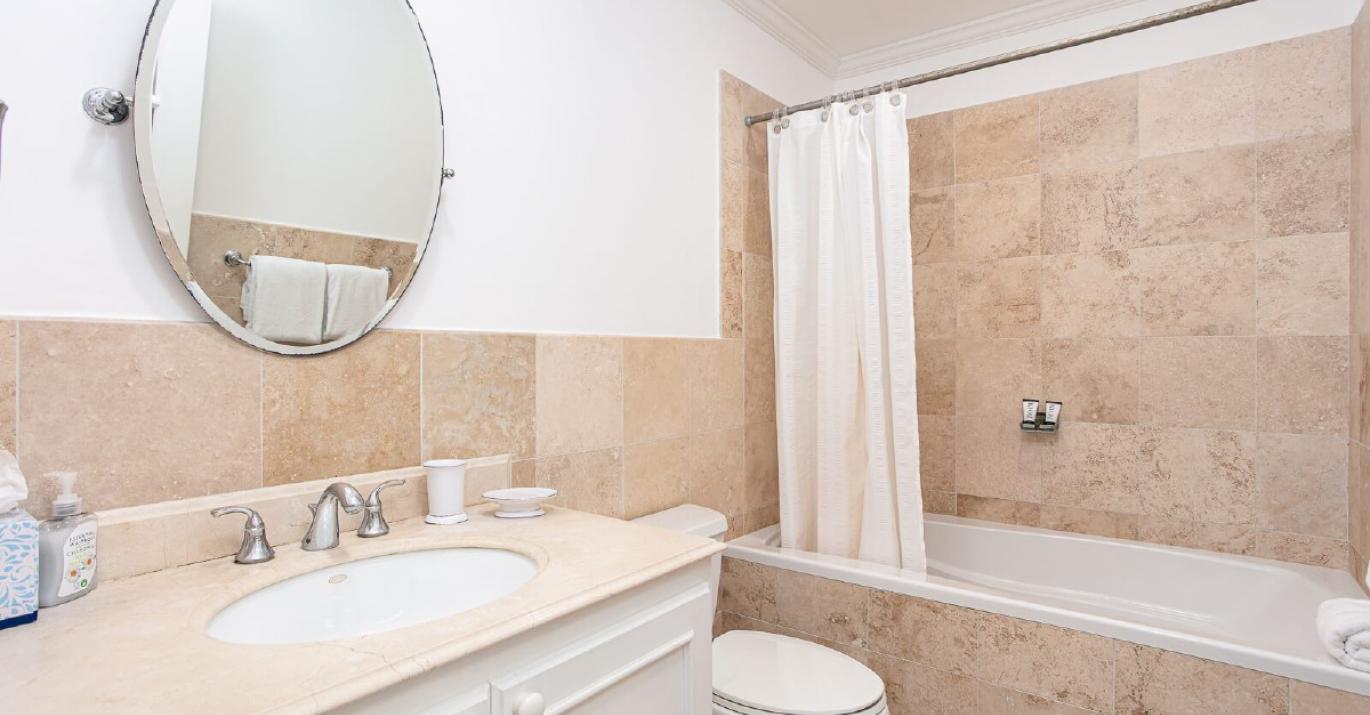 132 ROY APT 25