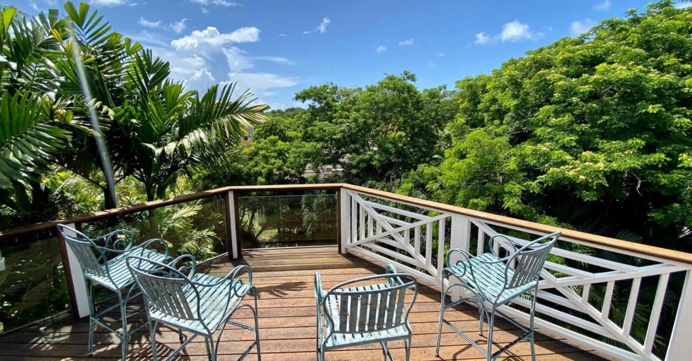 Waterfalls-deck-views