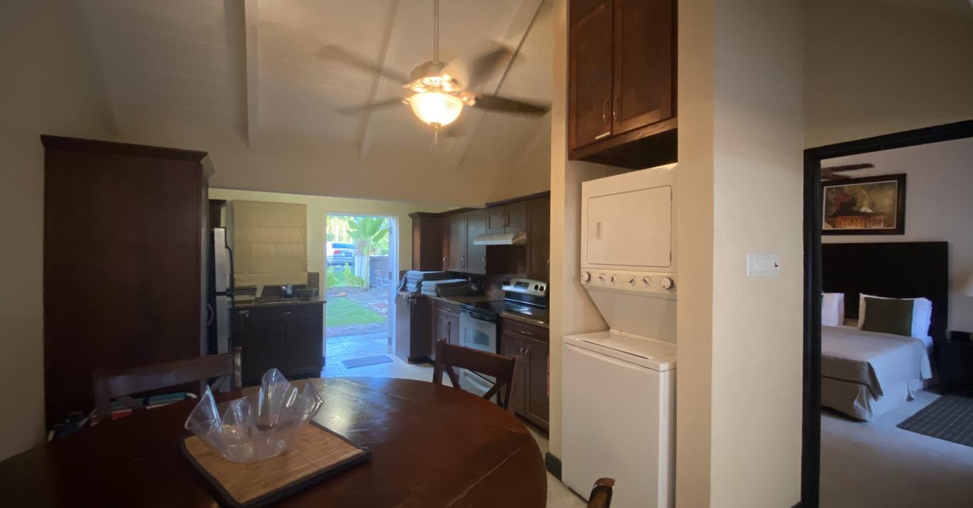 Limegrove-8-twin-palms-kitchen-dining