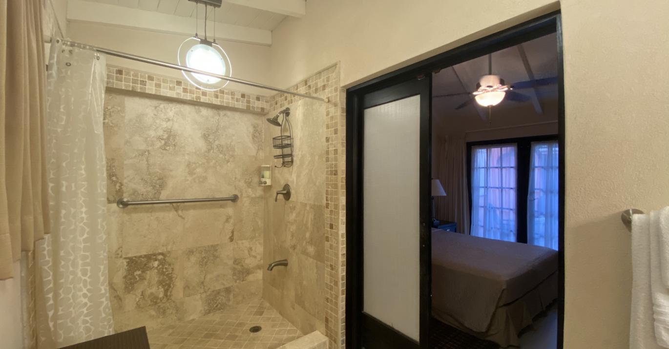 Limegrove-8-twin-palms-bathroom-1