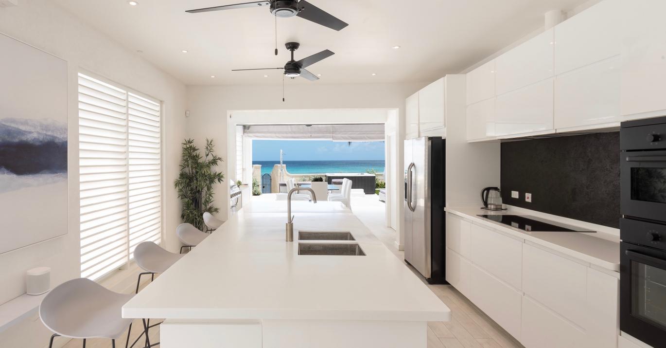 solaris-beach-house-kitchen