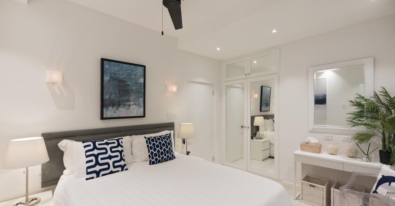 solaris-beach-house-bedroom-2