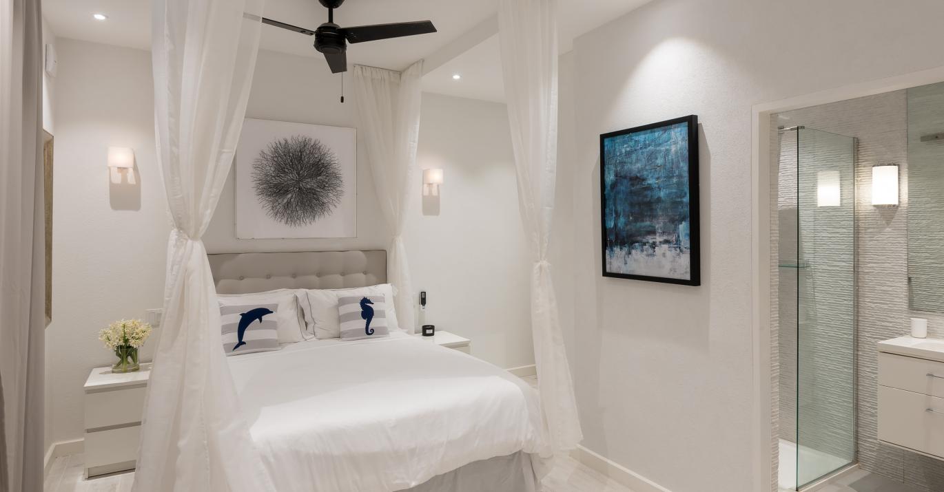 solaris-beach-house-bedroom3