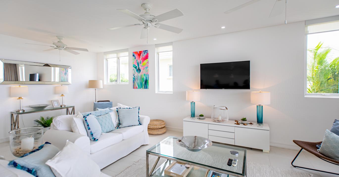 Villa Ohana-family-room