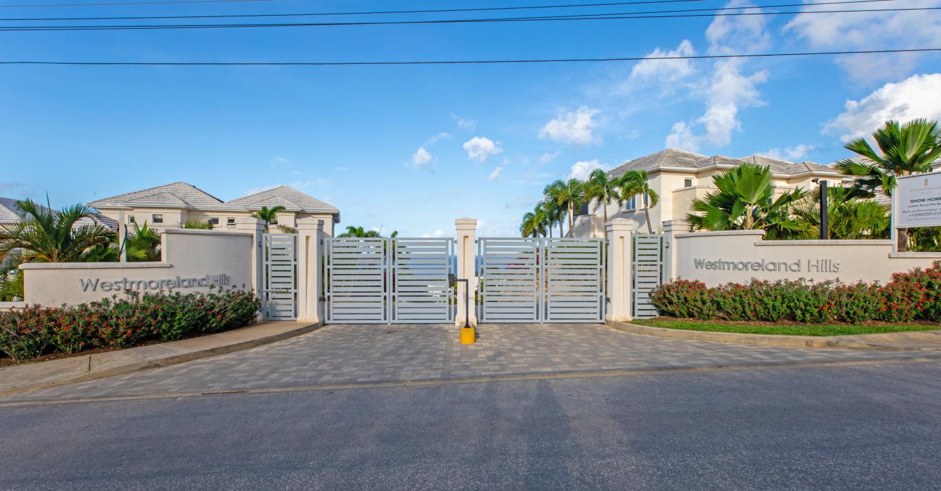Villa Ohana-gated-entrance
