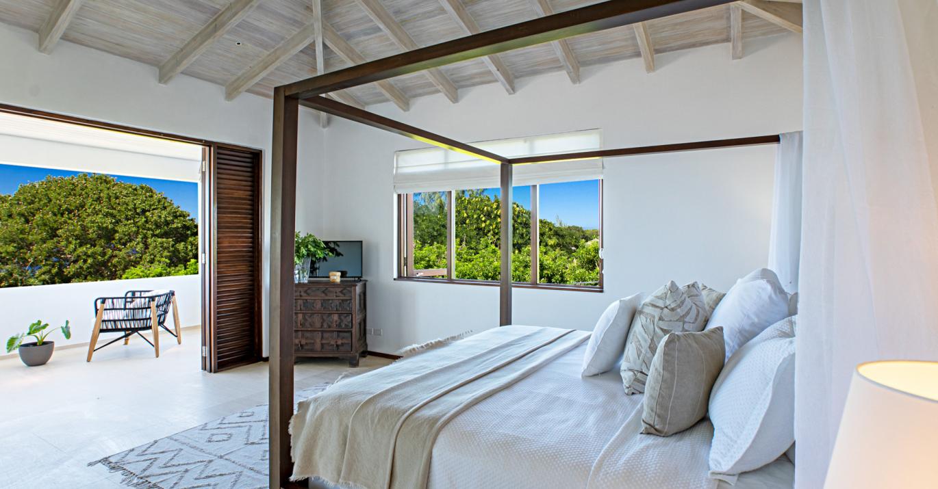 Sundeck House Master Bedroom and Patio