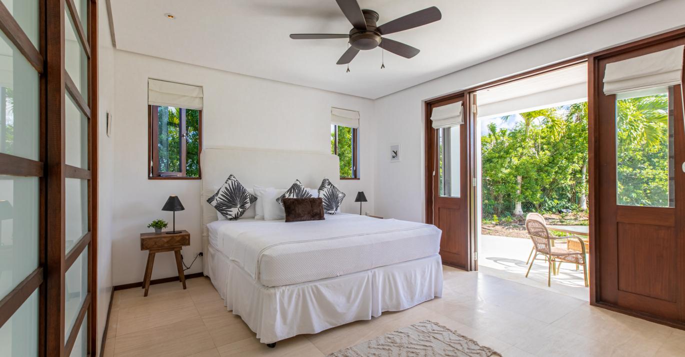 Sundeck House Main Floor Bedroom