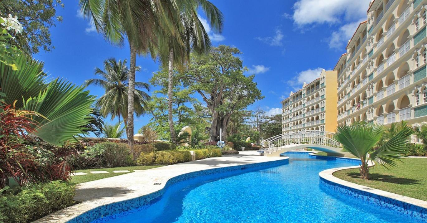 Sapphire Beach 207 Pool Steps to Ocean