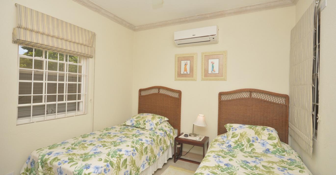 White-Sands-G1-bedroom-2