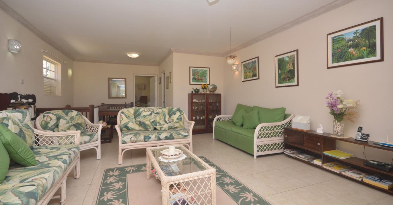 White-Sands-G1-living room-opposite-heywoods-beach