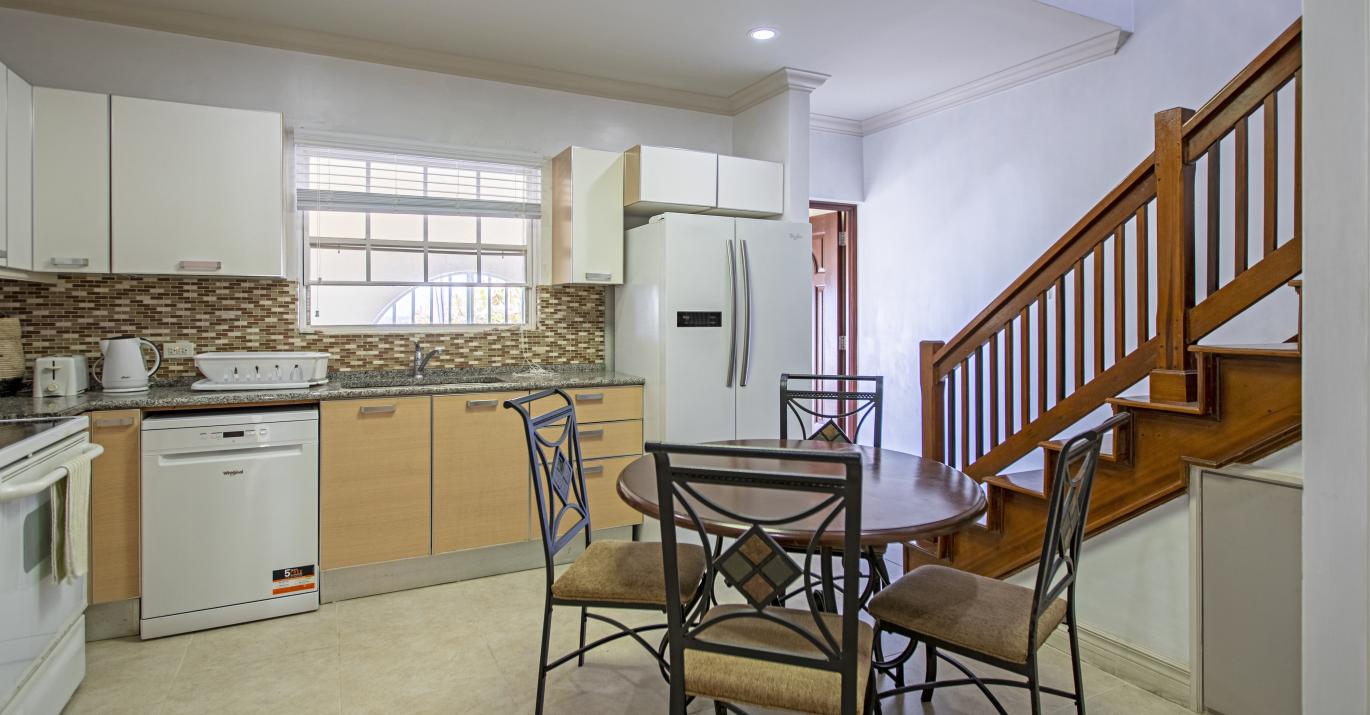 White-Sands-G4-kitchen