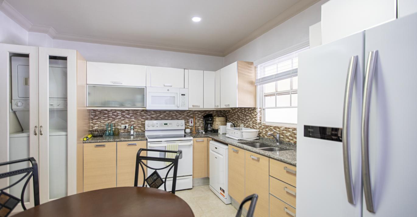 White-Sands-G4-dining-area