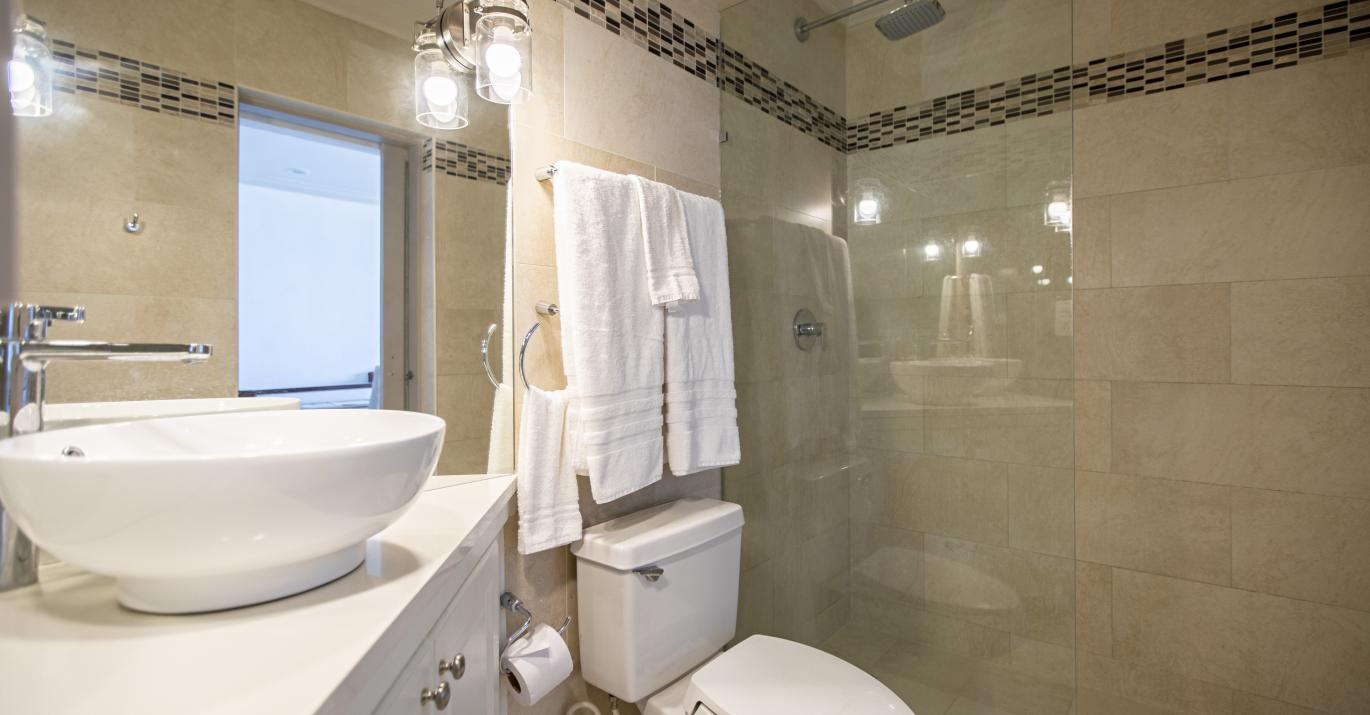 White-Sands-G4-bathroom-2