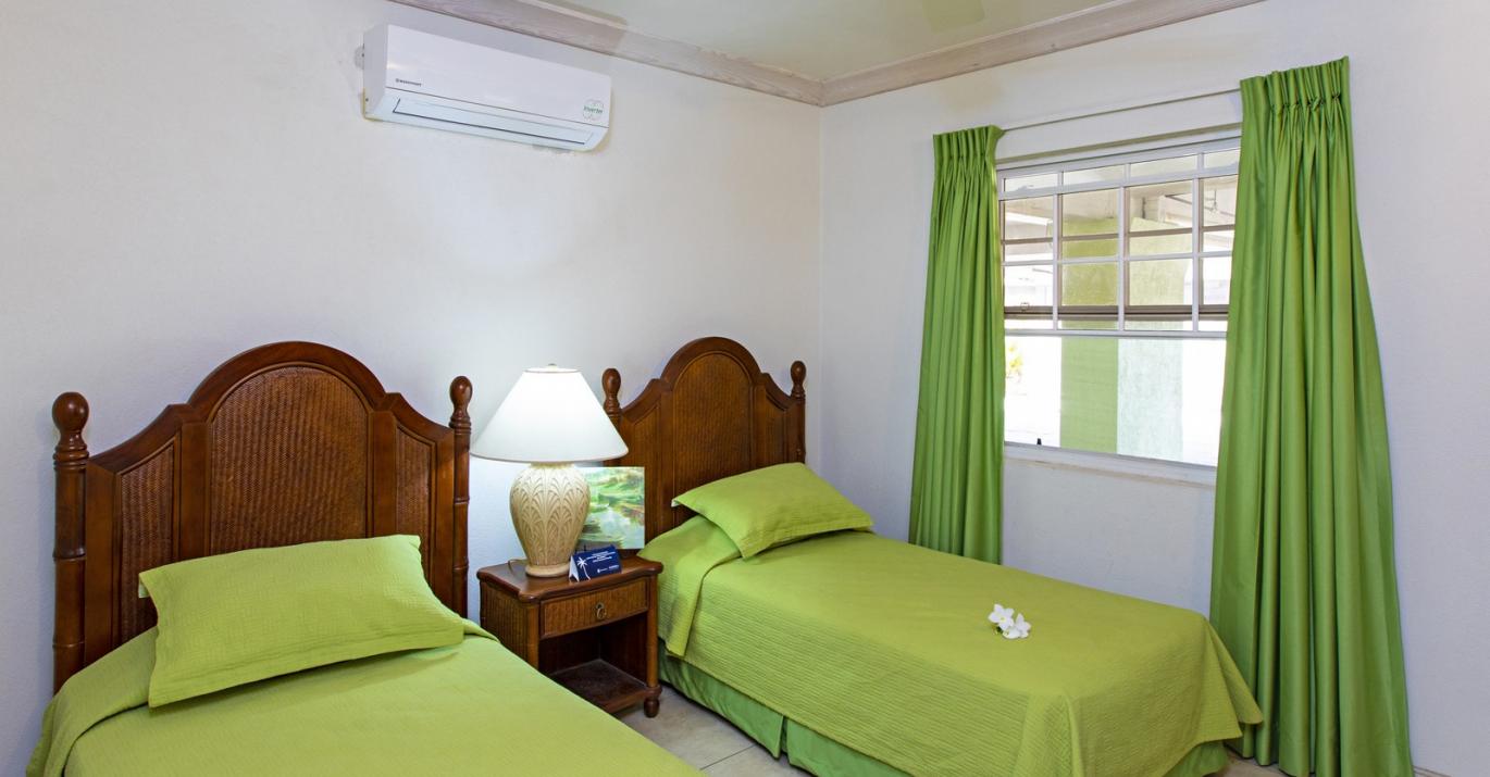 White-Sands-G5-bedroom-2
