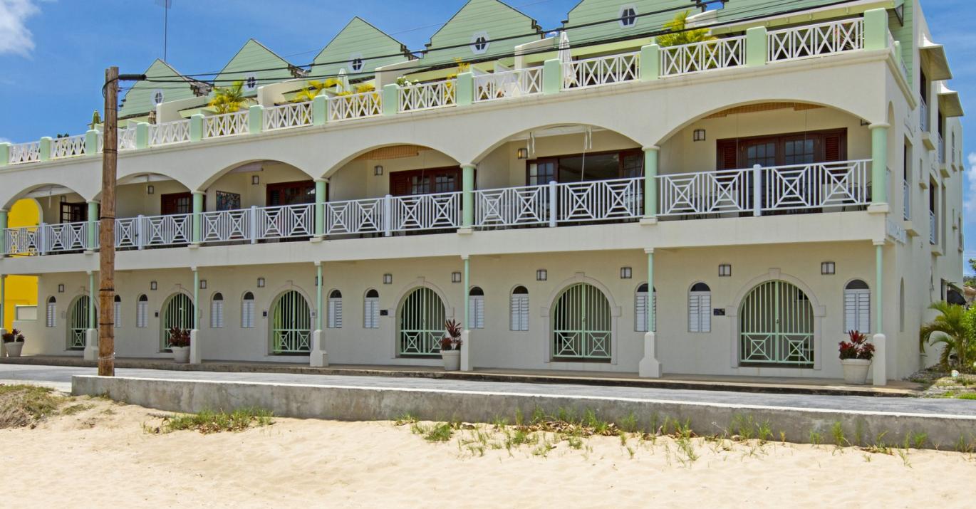 White-Sands-G5-exterior