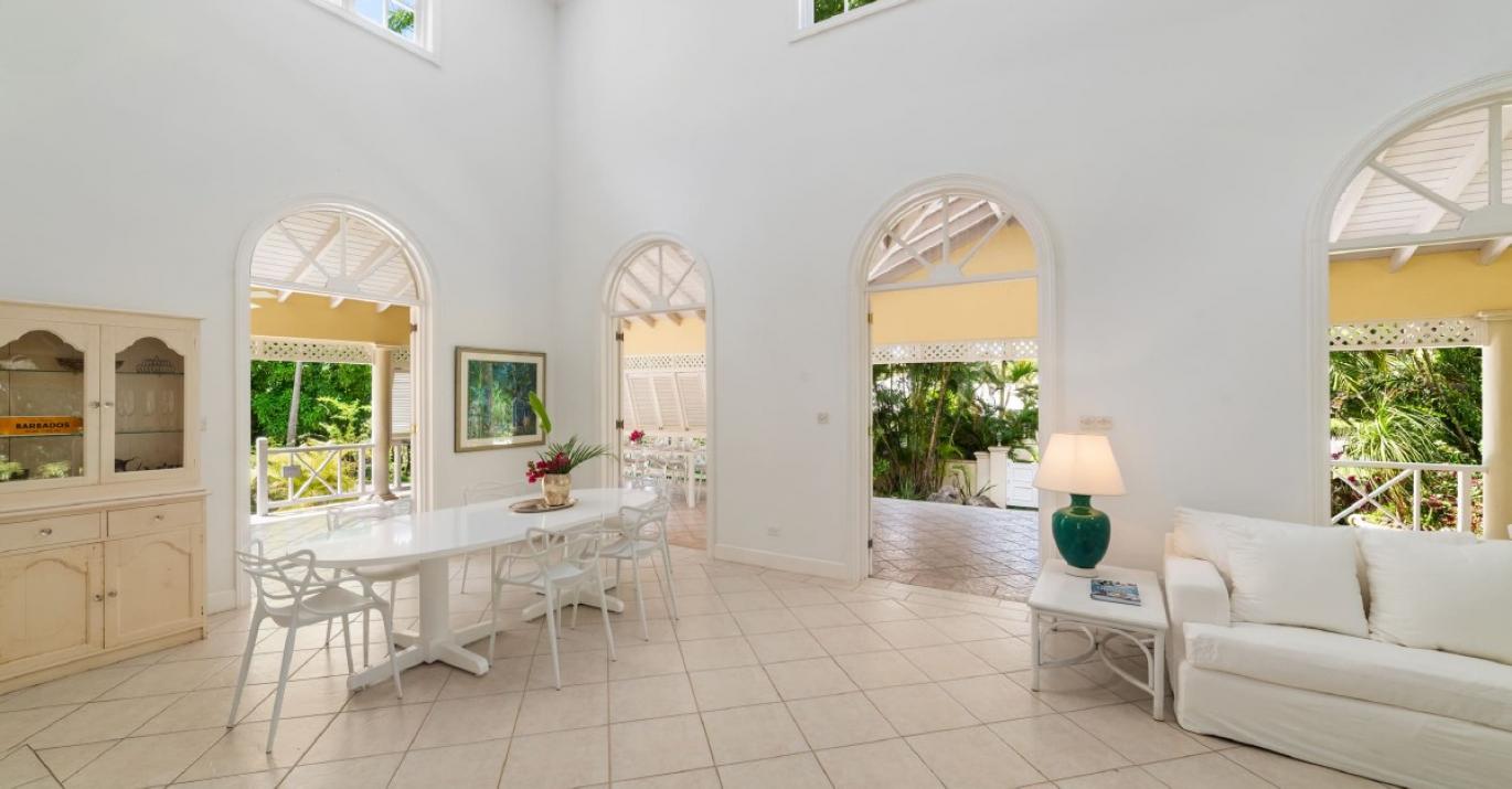 Ascot3 indoor dining 906