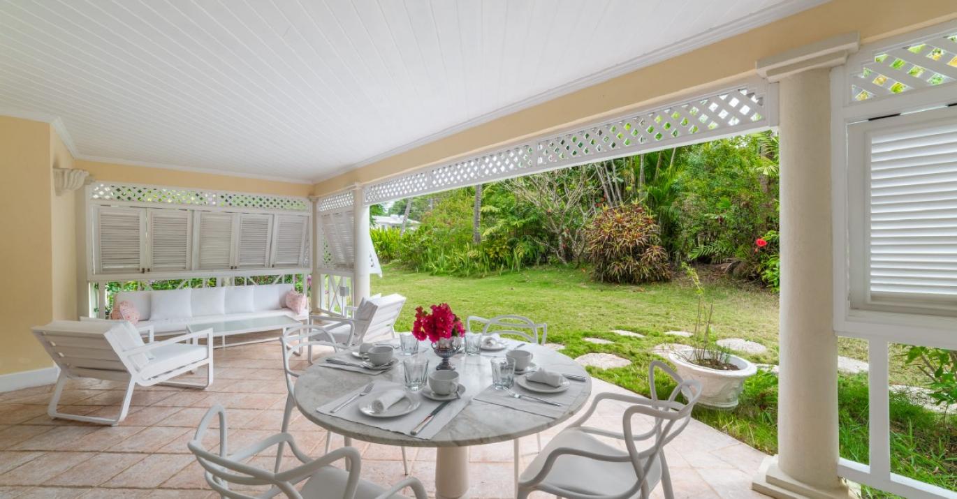 Ascot3 outdoor dining 702