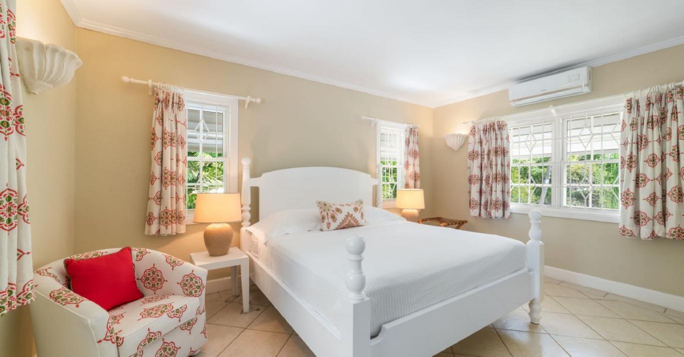 Ascot3 red bedroom 600