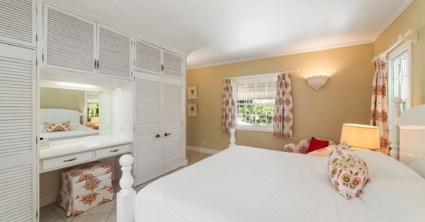 ascot3 red with dresser 612