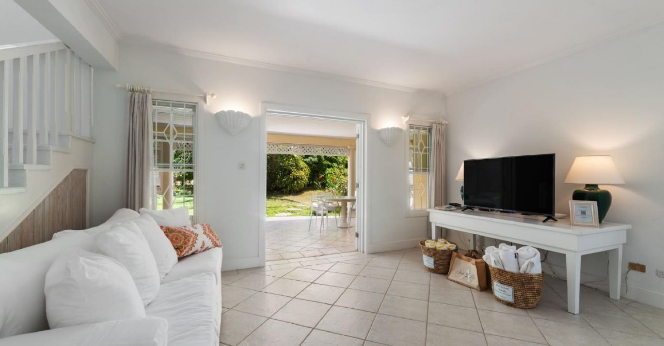 Ascot3 tv living area 899