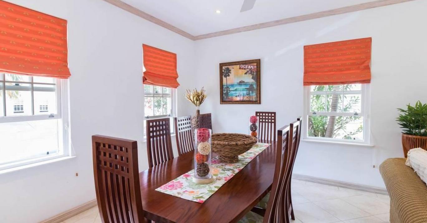  Battaleys Mews 7 Dining