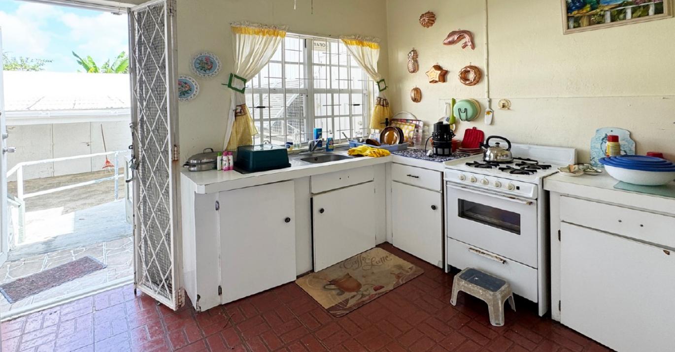 Belleville 8 kitchen
