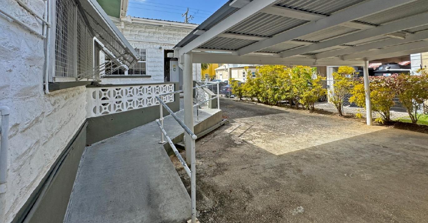 Belleville 8 ramp and carport