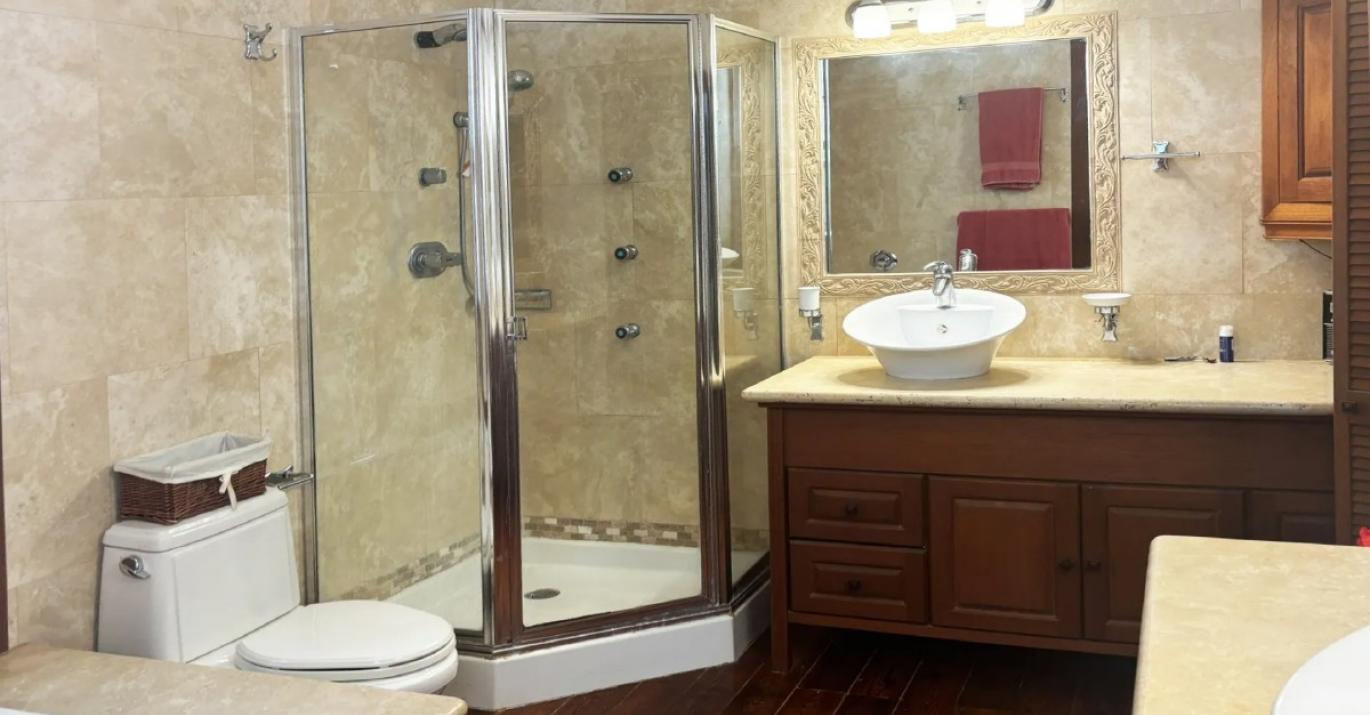 Buchanan shared bathroom