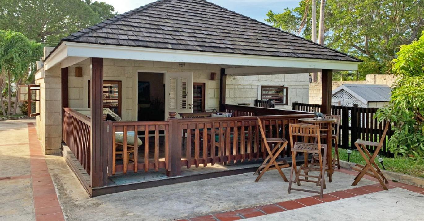 Buchanan upgraded cottage