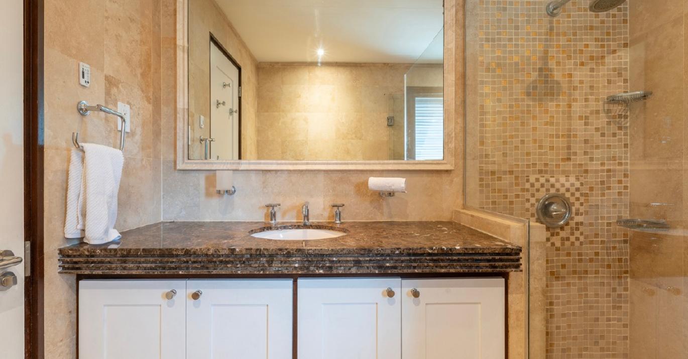 Coral Cove10 Bathroom