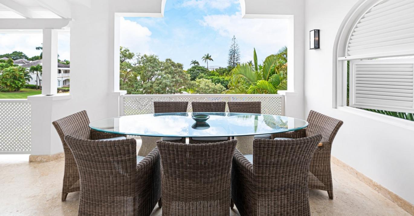 Coral House Outdoor Dining