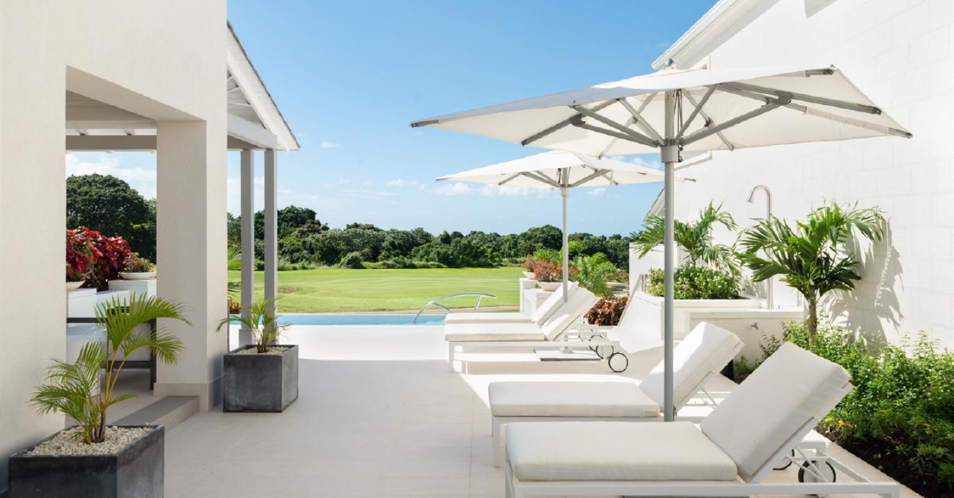 Courtyard villa 21 patio