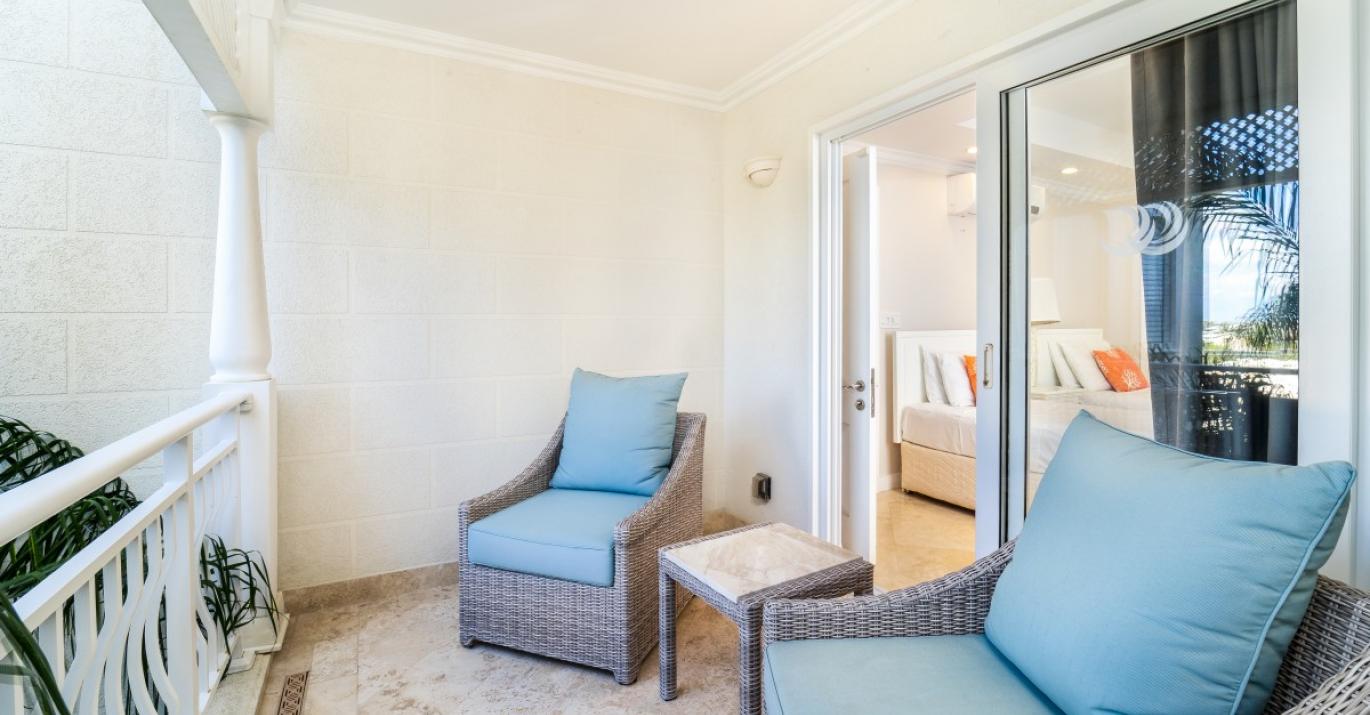 Crane 5122 bedroom balcony