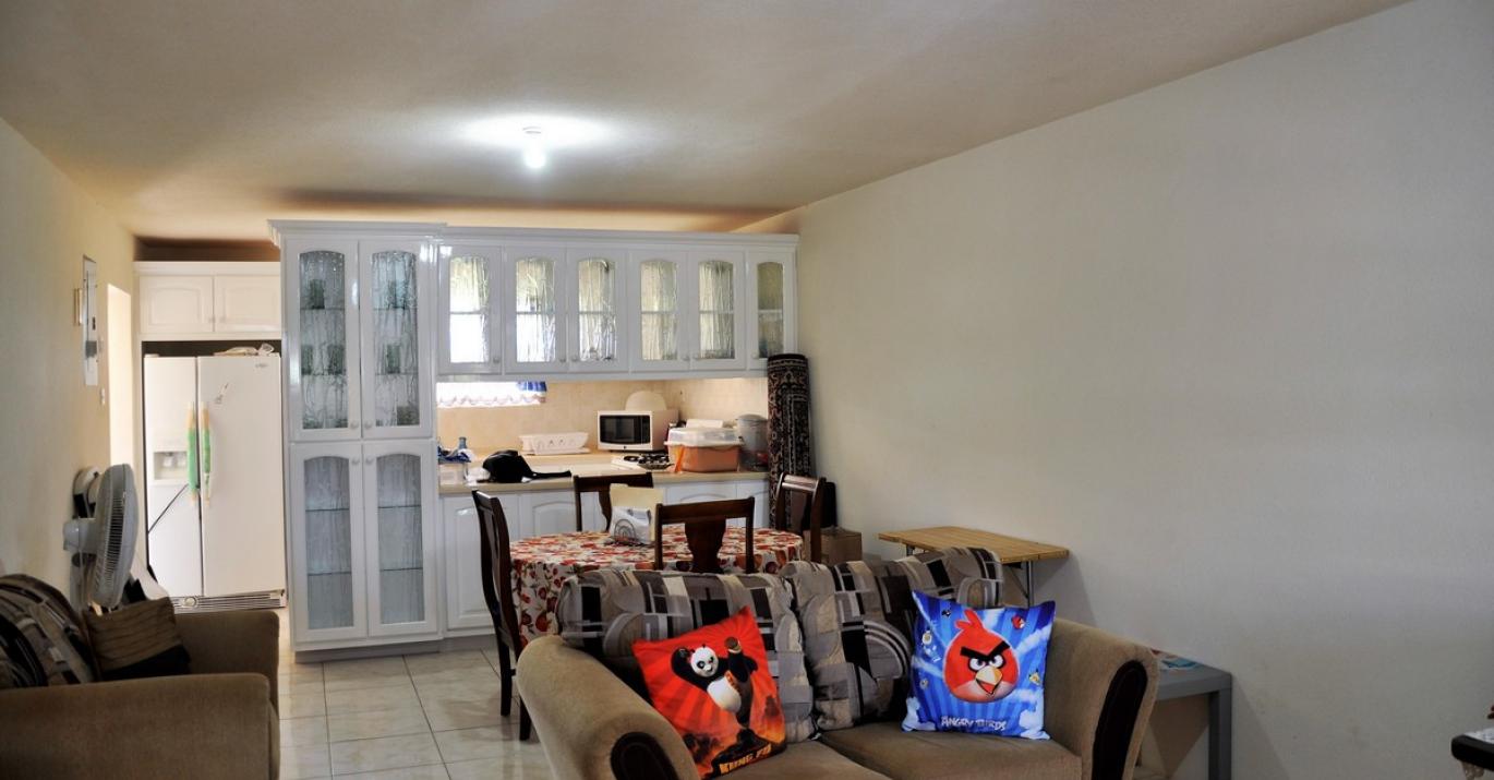Edgehill Heights 44B Dining