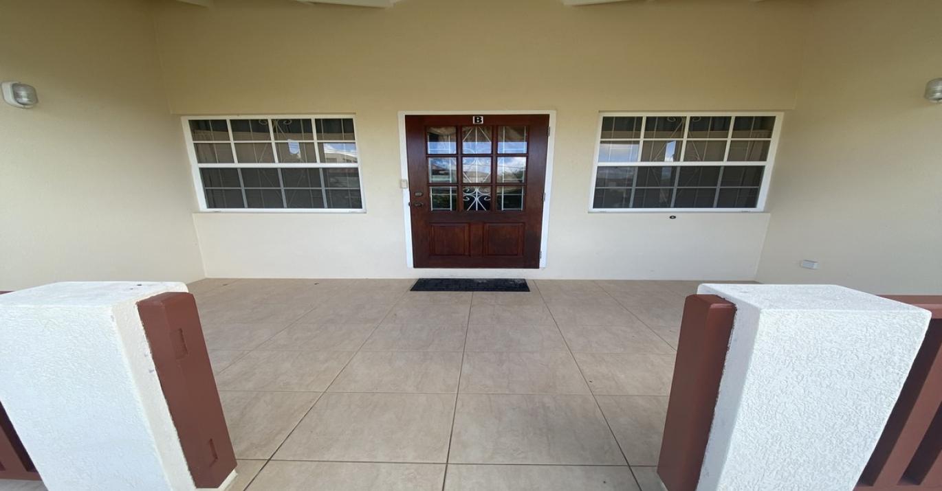 Edgehill Heights 44B Entry Patio