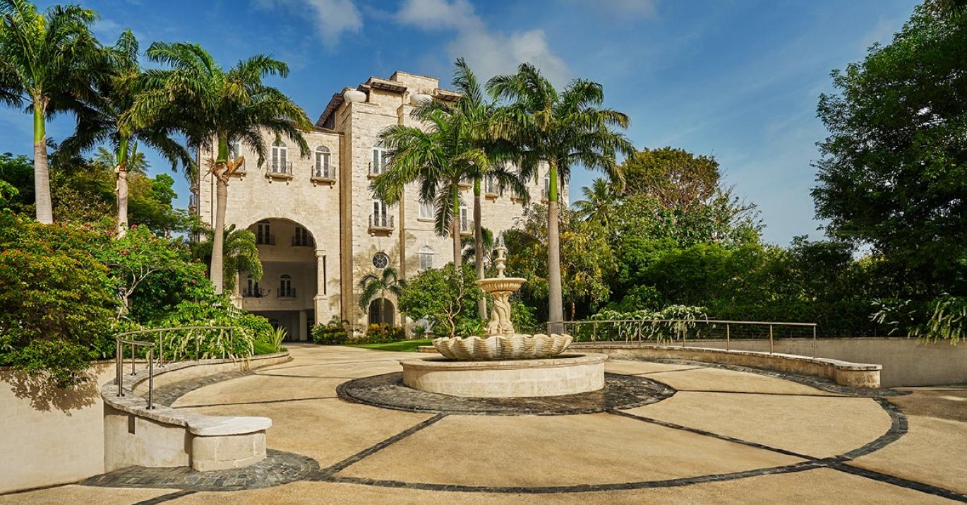 Emerald Chateau Exterior 06