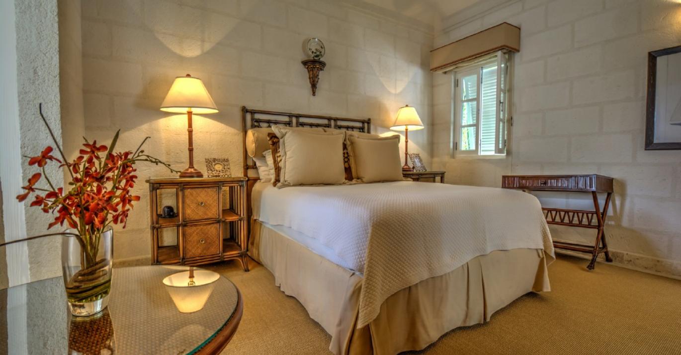 Firecracker Cottage Bed1