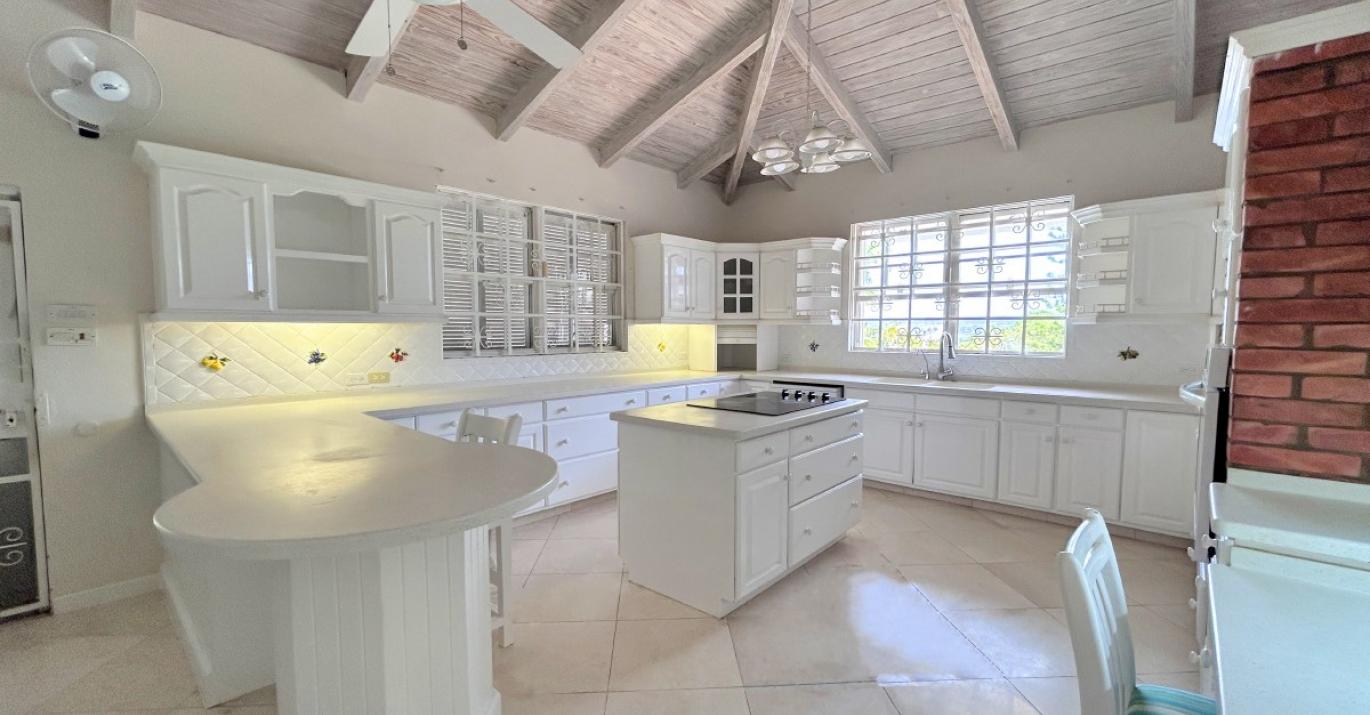 Frere Pilgrim 9 kitchen