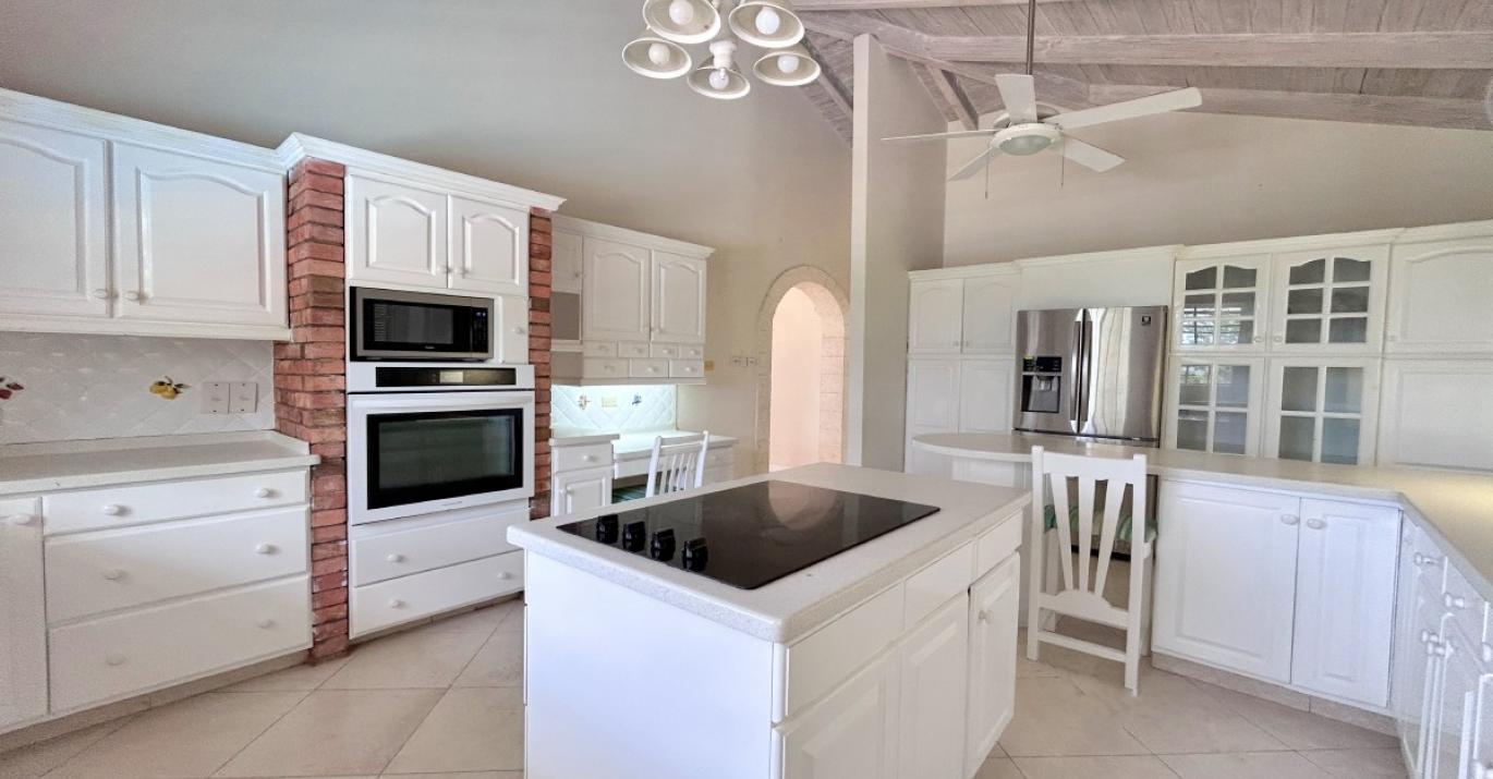 Frere Pilgrim 9 kitchen