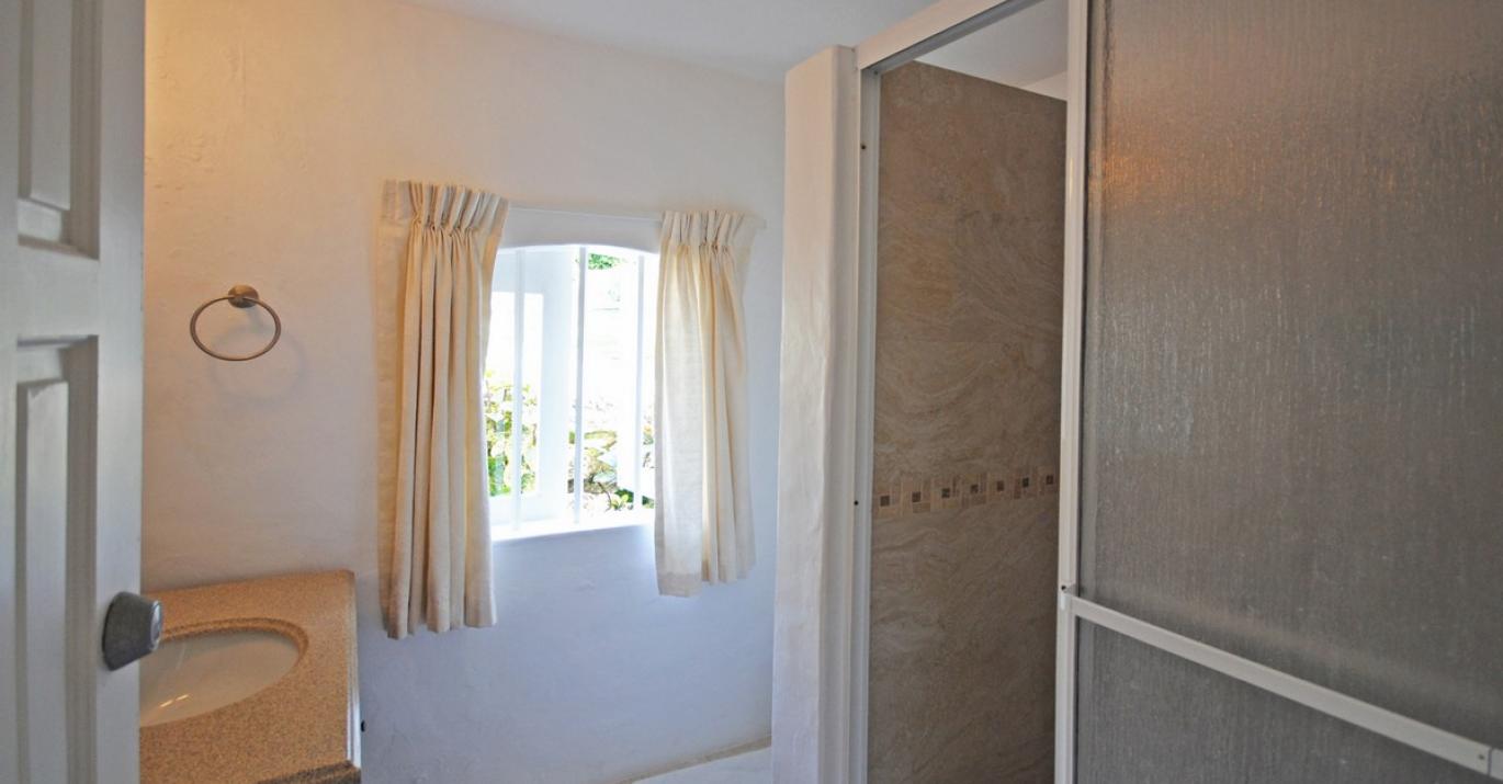 Glade House Bathroom 3