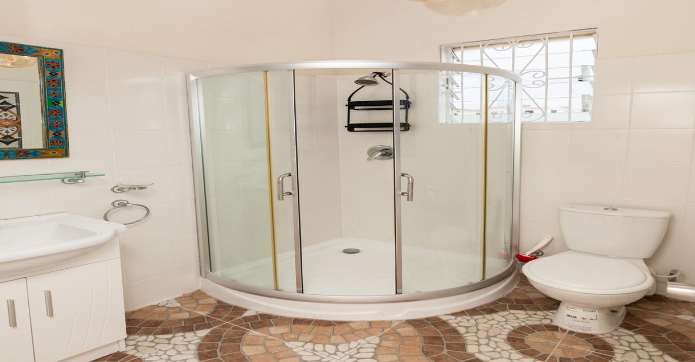 Hampden House Bath and Shower