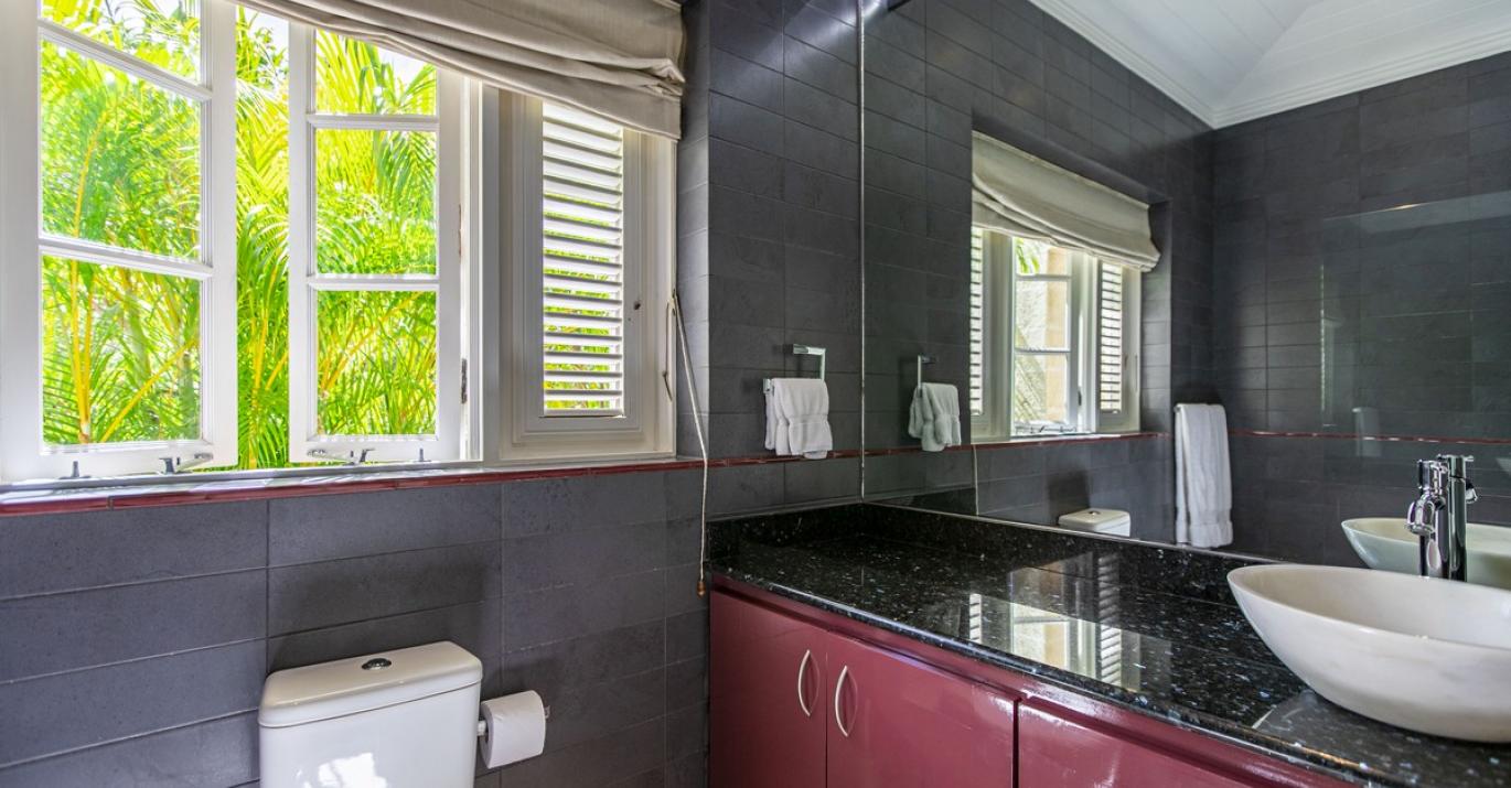 High Cane Cottage Bathroom