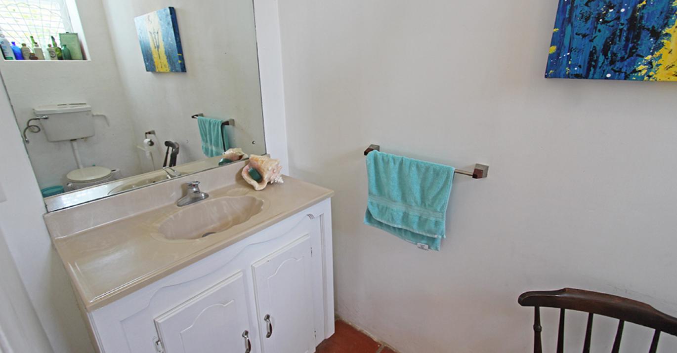 Jordans Plantation House Powder Room