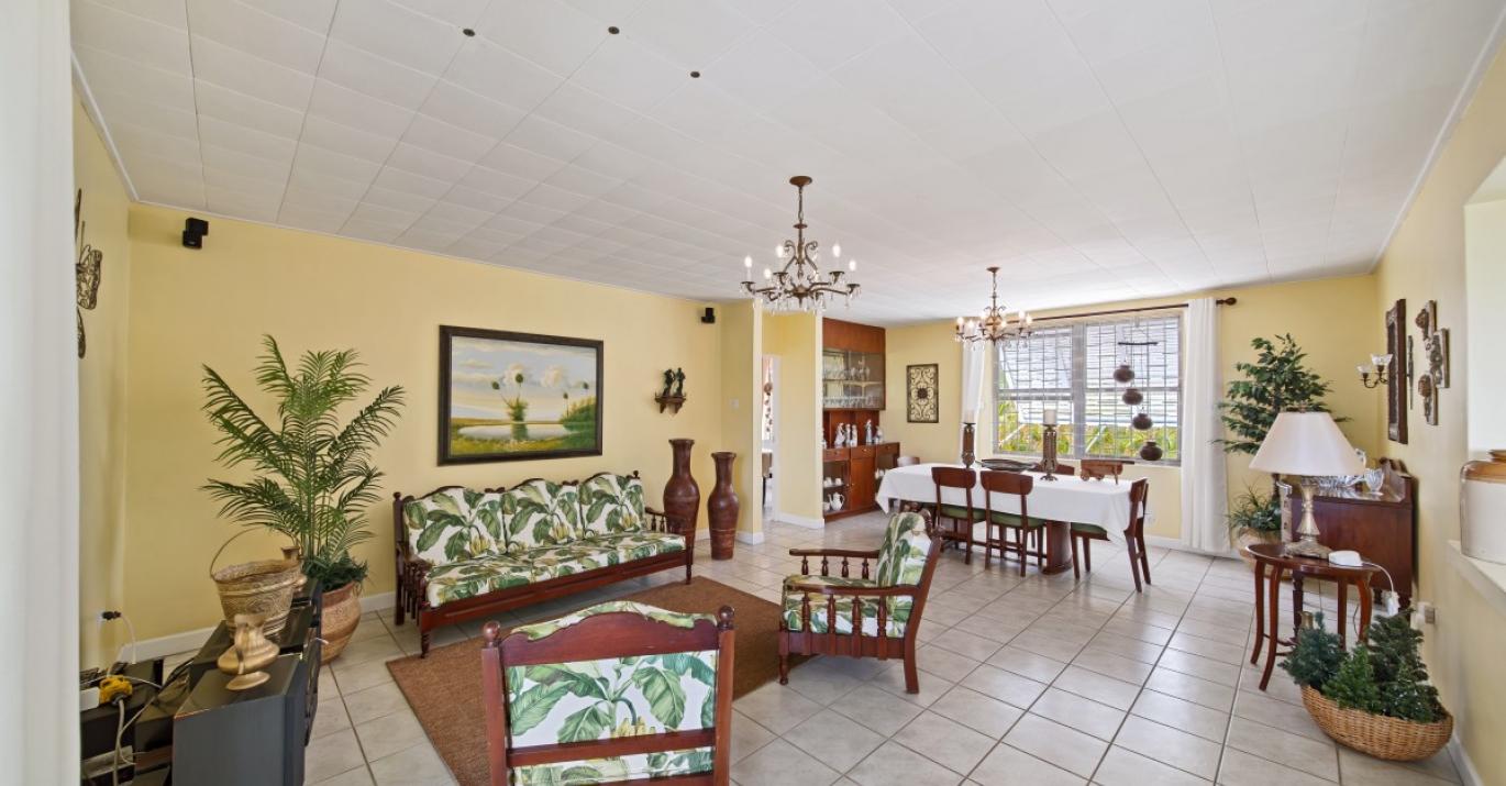Kentbridge living dining 06