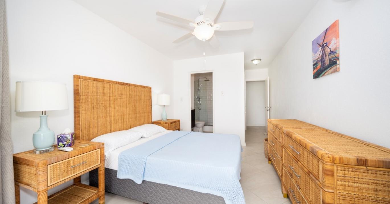 L19 master bedroom