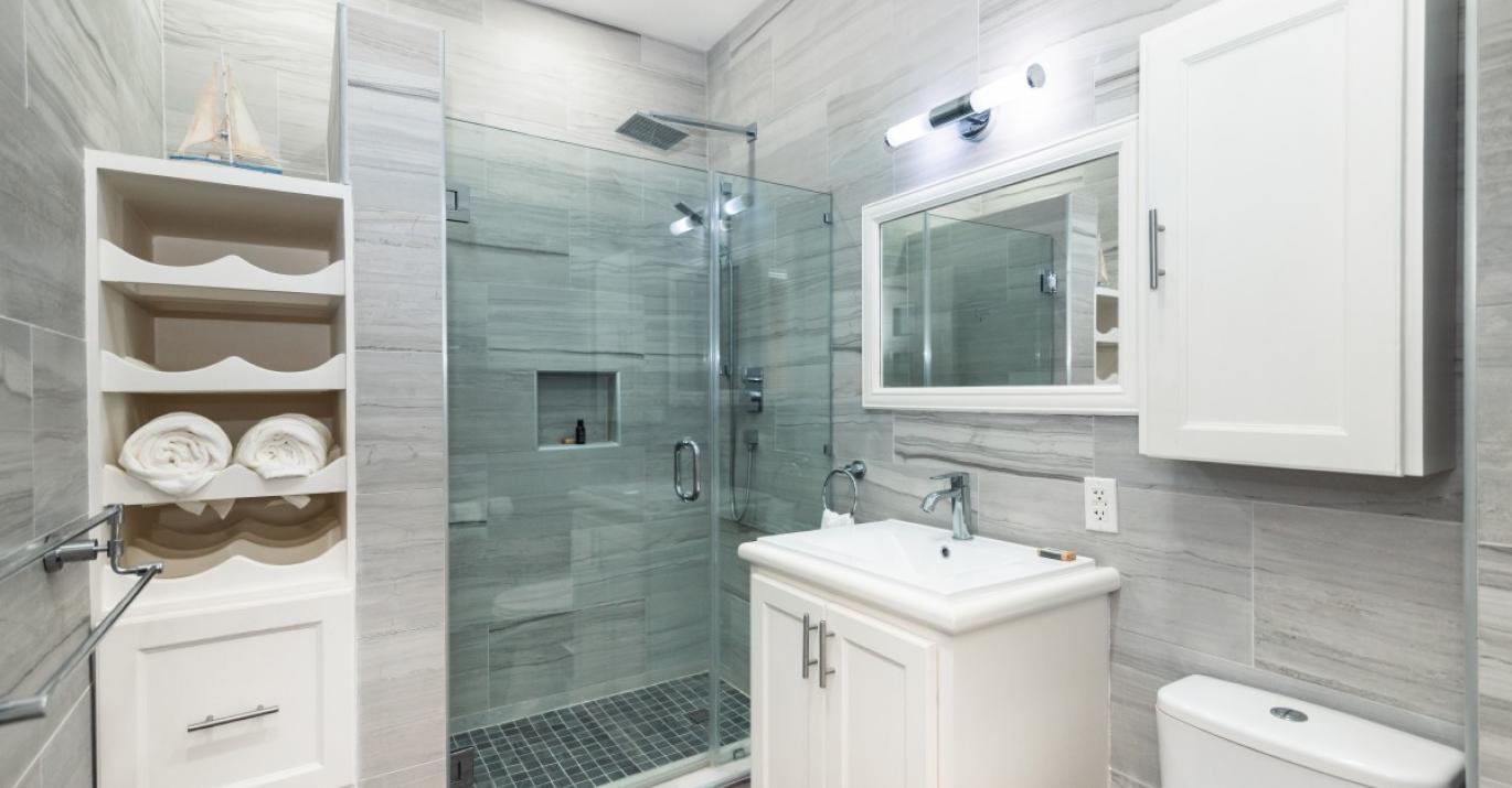 Lantana 45 bathroom