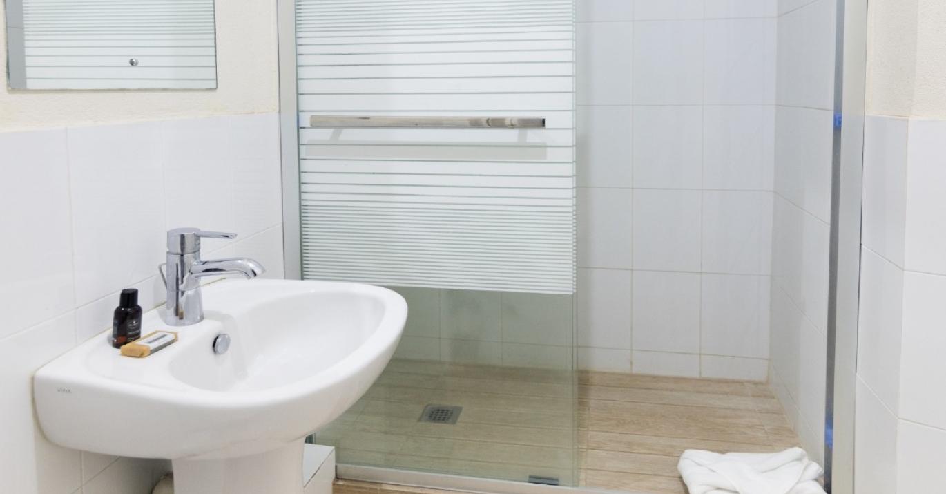 Lantana16 Bathroom
