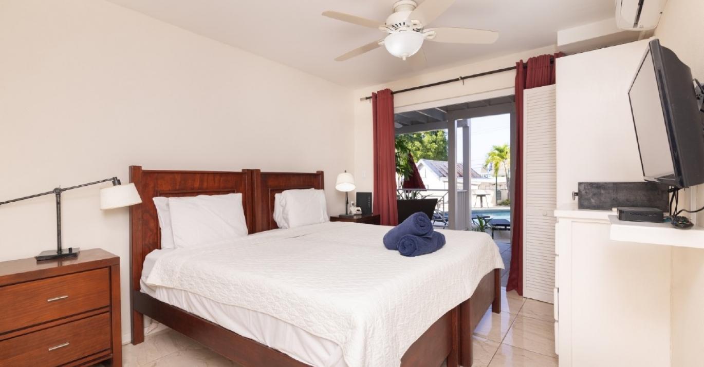 Lantana16 Bedroom