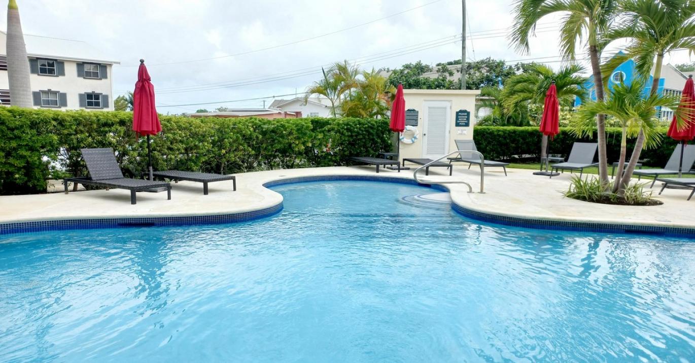 Lantana 25 Communal Pool